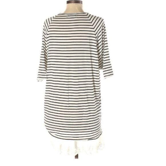 POL Briana High Low Top with Lace Hem Size Small  Scoop neckline Striped print S - Picture 3 of 5